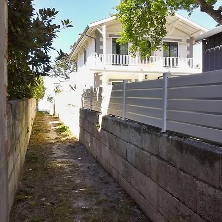 Lägenhet D'une A A 30 M De La Avec Vue Sur La Terrasse Amenagee Et Wifi