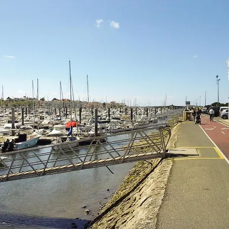 D'une A A 30 M De La Avec Vue Sur La Terrasse Amenagee Et Wifi Arcachon