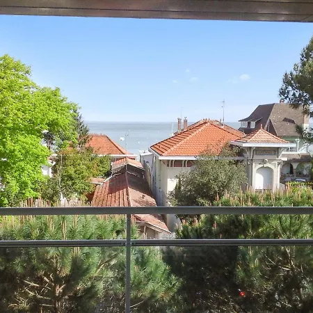 Lägenhet D'une A A 30 M De La Avec Vue Sur La Terrasse Amenagee Et Wifi Arcachon